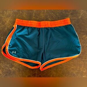 Under Armour Women Heatgear Running Athletic Short Lined Drawstring
Size Medium